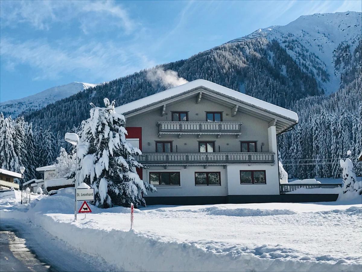 Hotel Garni Burger Sankt Jakob in Defereggen Exterior foto